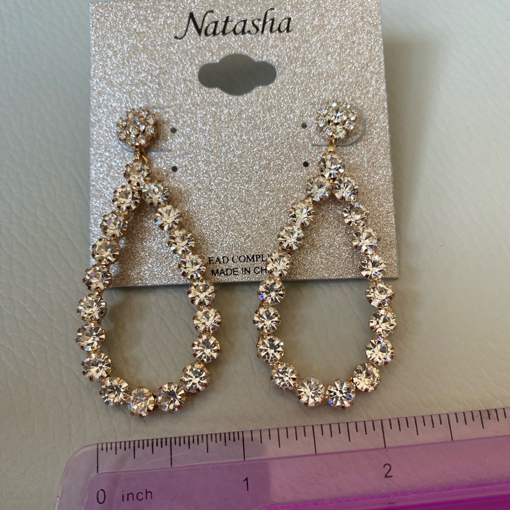 Tear drop rhinestone earrings🤩 - Picture 4 of 6